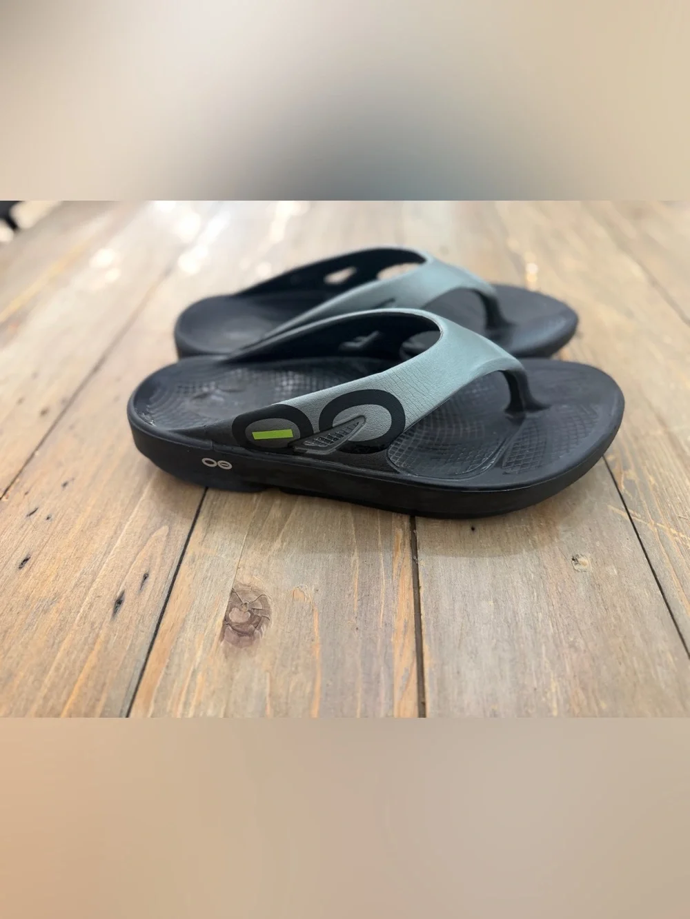 OOFOS original sport recovery slip on sandal men’s size 10 athleisure comfort